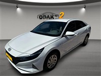 HYUNDAI ELANTRA ODAK'TAN HYUNDAI ELANTRA 1.6 MPI STYLE MANUEL