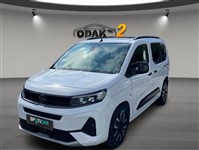 OPEL COMBO ODAK'TAN  OPEL COMBO 1.5 D ULTIMATE OTOMATİK